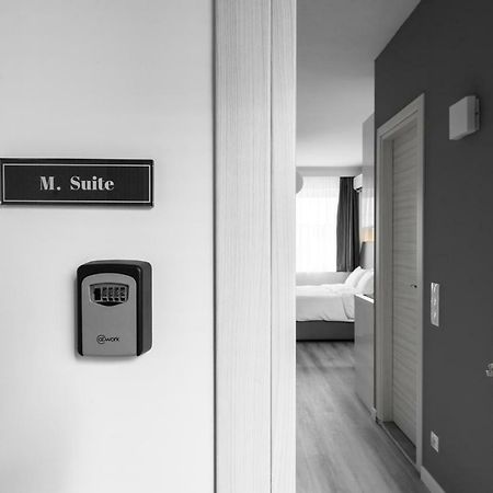 M&F Luxury Suites M Suite Салоники Экстерьер фото